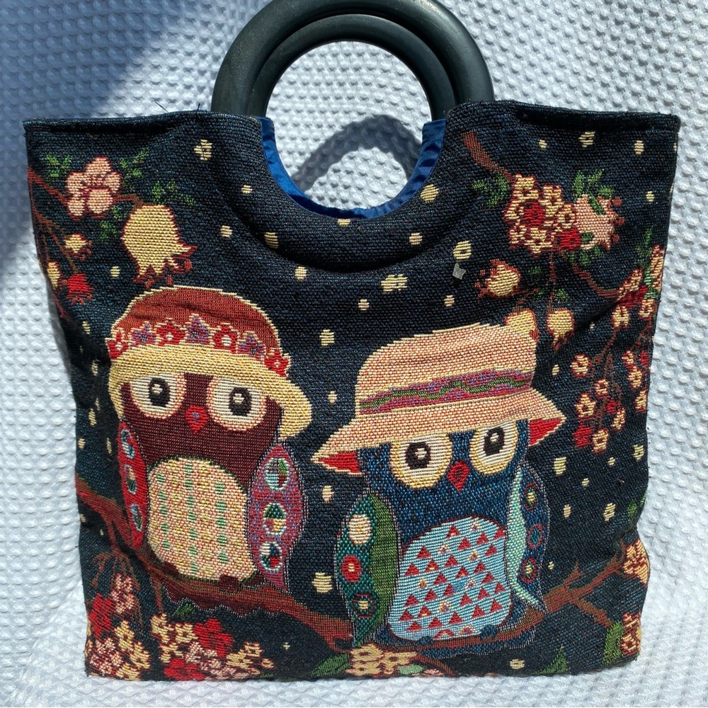 Chic Owl Embroidered handbag  summer market vibe wood handles